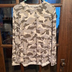 Stylish Camouflage Long Sleeve Tee